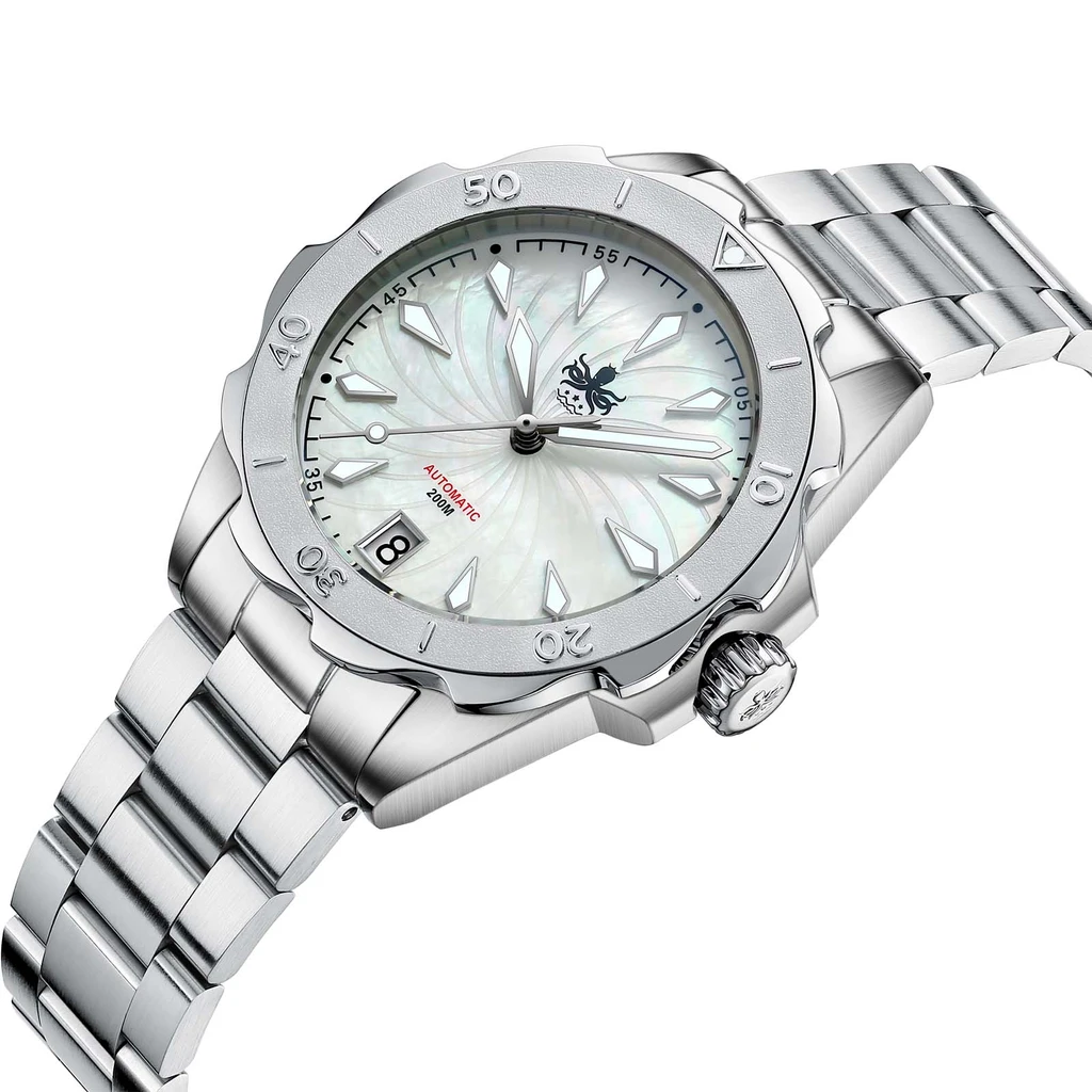 Recherche montre à cadran blanc < 500 € PY038E2__90766.1653547425