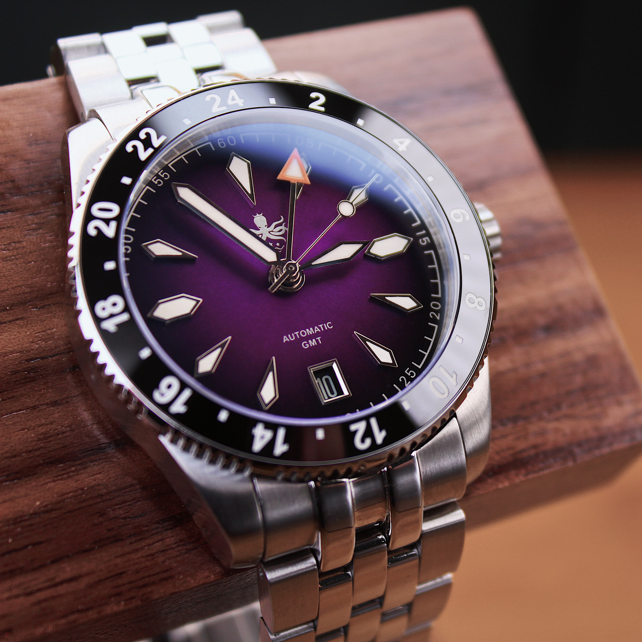 PHOIBOS Voyager GMT 100M Automatic Diver Watch PY058H Royal Purple