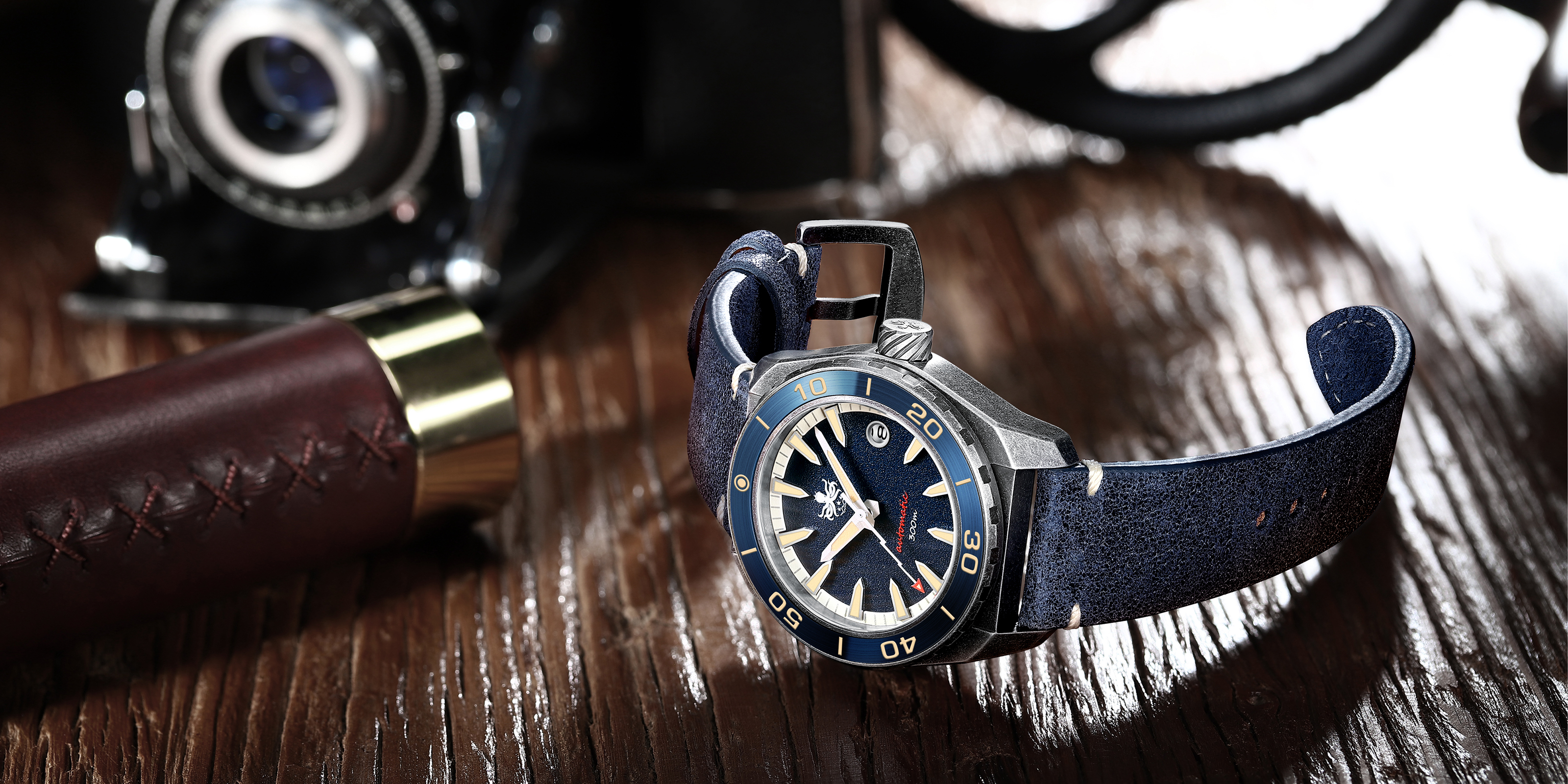 phoibos diver automatic