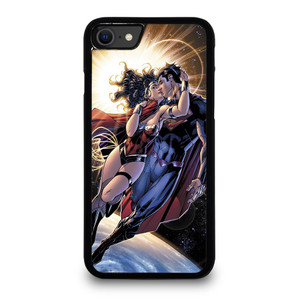 SUPERMAN KISSING WONDER WOMAN iPhone SE 2020 Case Cover SUPERMAN KISSING WONDER WOMAN iPhone SE 2020 Case Cover