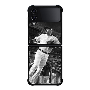 DEREK JETER NEW YORK YANKEES BASEBALL Samsung Galaxy Z Flip 4 Case Cover