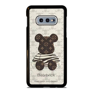 BEARBRICK KEEP CALM AND DESPAIR Samsung Galaxy S10e Case Cover