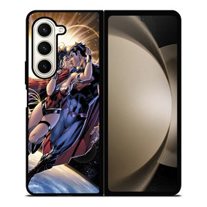 SUPERMAN KISSING WONDER WOMAN Samsung Galaxy Z Fold 5 Case Cover