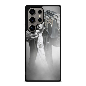 EMINEM AND RADIO RAPPER Samsung Galaxy S24 Ultra Case Cover EMINEM AND RADIO RAPPER Samsung Galaxy S24 Ultra Case Cover