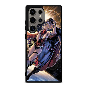 SUPERMAN KISSING WONDER WOMAN Samsung Galaxy S24 Ultra Case Cover SUPERMAN KISSING WONDER WOMAN Samsung Galaxy S24 Ultra Case Cover