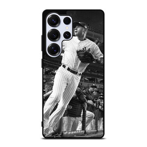 DEREK JETER NEW YORK YANKEES BASEBALL Samsung Galaxy S25 Ultra Case Cover DEREK JETER NEW YORK YANKEES BASEBALL Samsung Galaxy S25 Ultra Case Cover