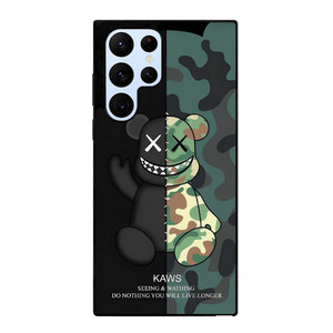 KAWS CAMO SEEING AND WATHING Samsung Galaxy S22 Ultra Case Cover