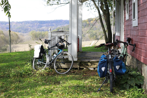 5 Tips to Extend Your Bike Commuting into the Fall Season  