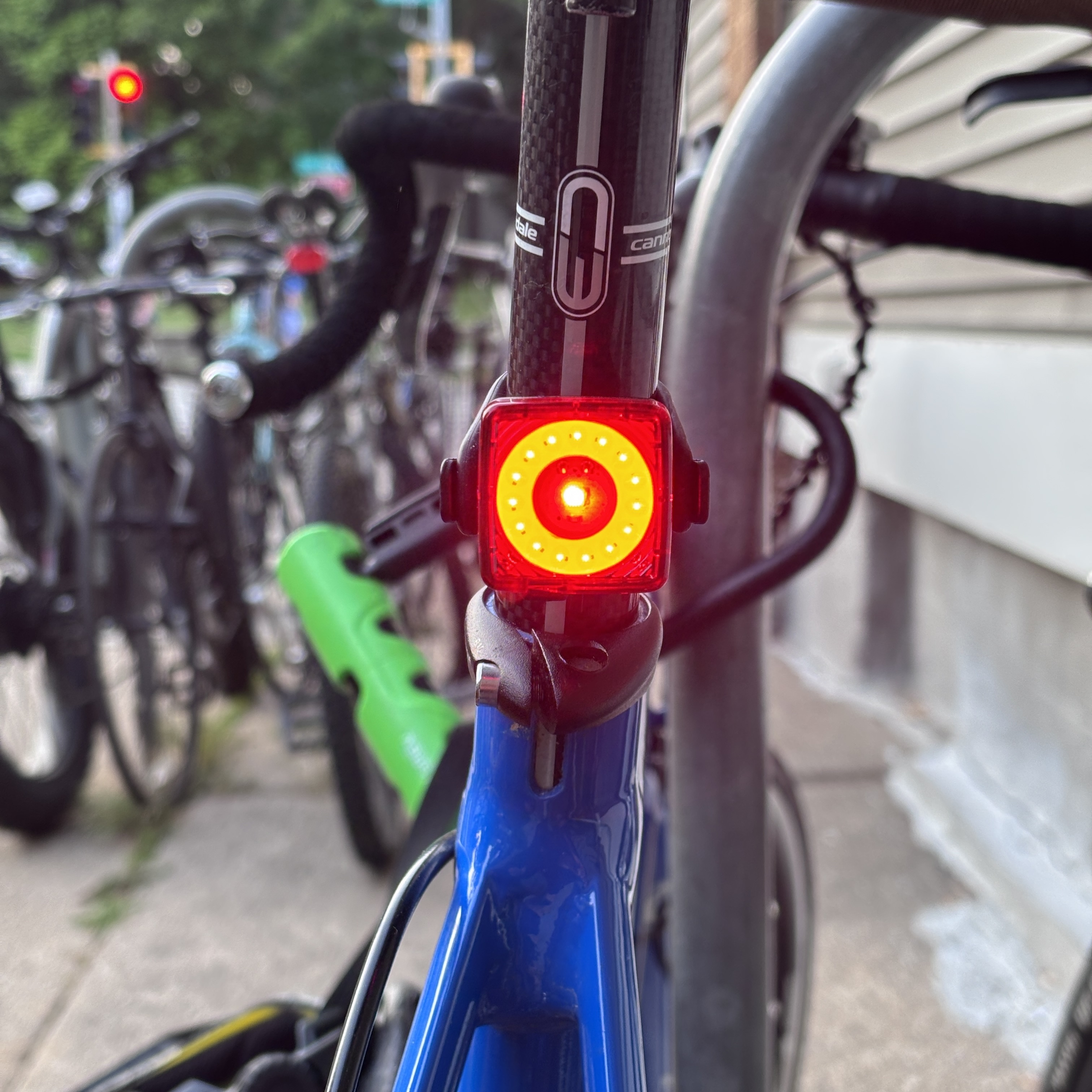 Blinky Squared Ultra Tail Light USB-C | Planet Bike