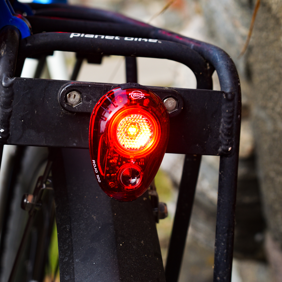 bicycle tail light rack mount