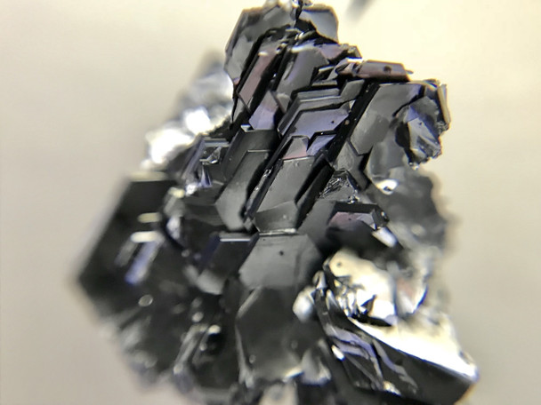 Large size 2H MoTe2 crystals - 2Dsemiconductors USA
