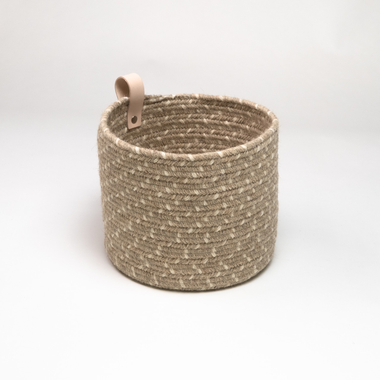 Wool Dice-X Leather Loop Basket | Colonial Mills
