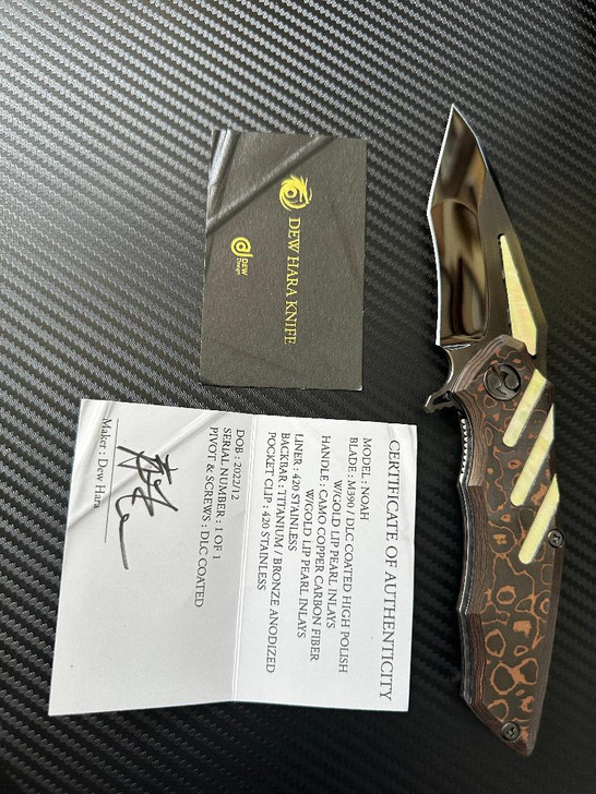 Dew Hara Custom NOAH Tanto Flipper CF Gold Lip Pearl Inlay