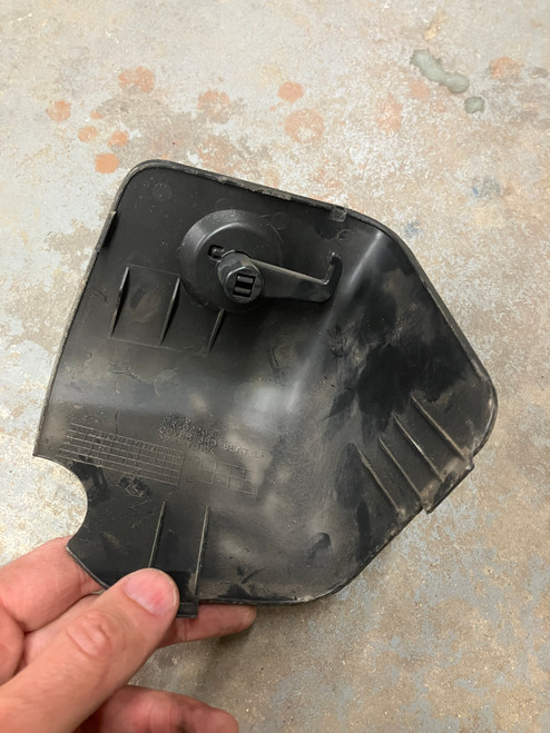 USED - MONTERO Gen3 - 3rd Row Hinge Cover, Left