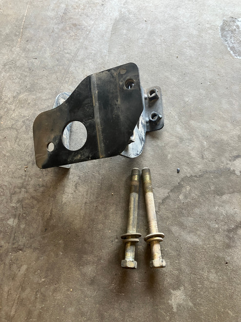 USED - MONTERO Gen 2, 2.5 -  Frame Horn Bumper Bracket