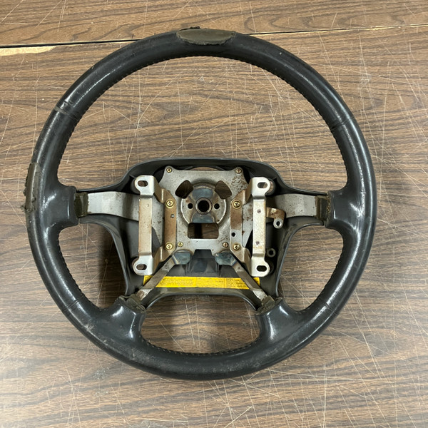 USED - MONTERO Gen2 - Steering Wheel