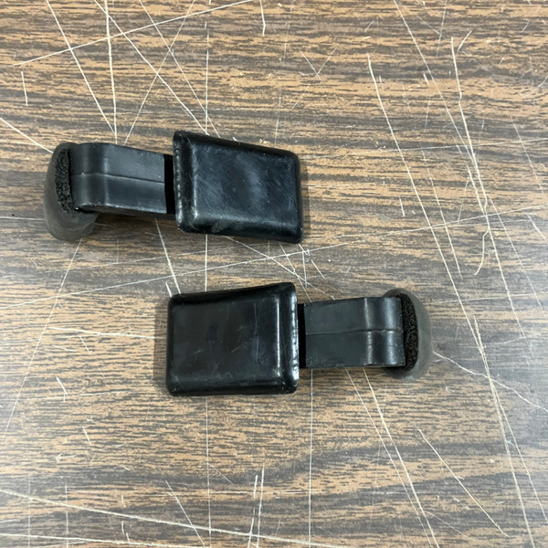 USED - MONTERO Gen2 - Glove Box Stoppers