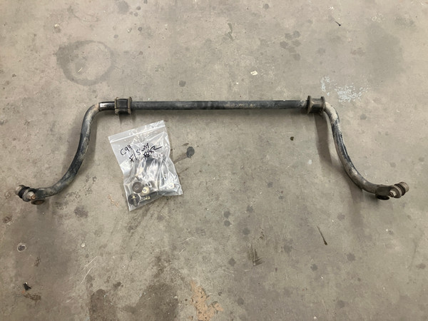 USED - MONTERO Gen 2, 2.5 -  Front Sway Bar