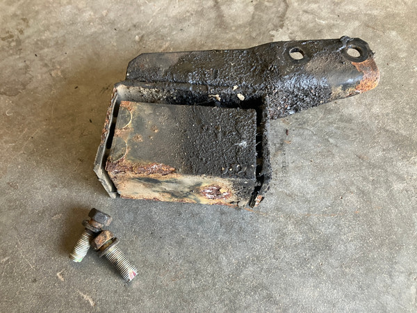 USED - MONTERO Gen3 - Rear Diff Dynamic Damper
