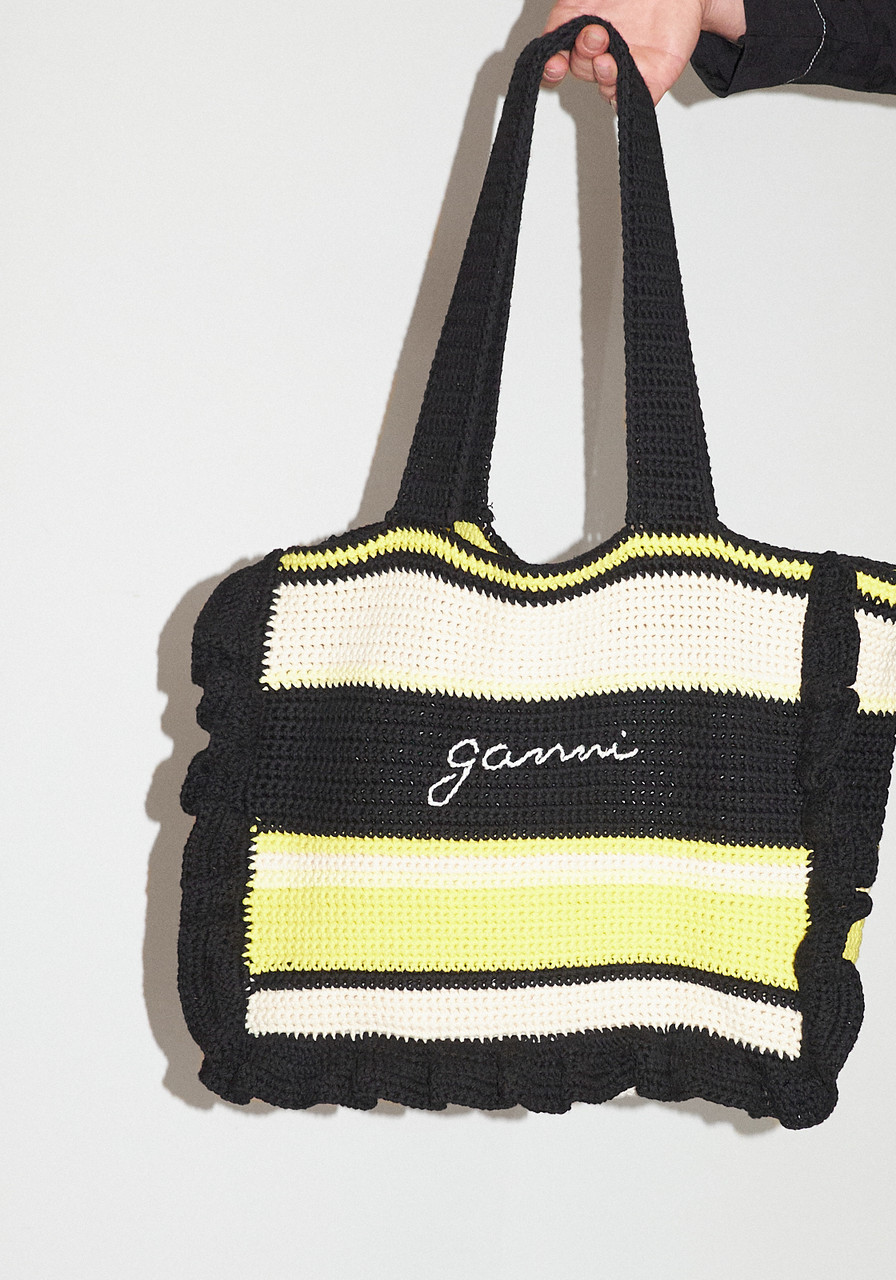 ■Ganni■ Cotton Crochet Frill Tote Bag Yellow A4515373 A451 Ganni Cotton Crochet Frill Tote - Golden Kiwi - LE POINT