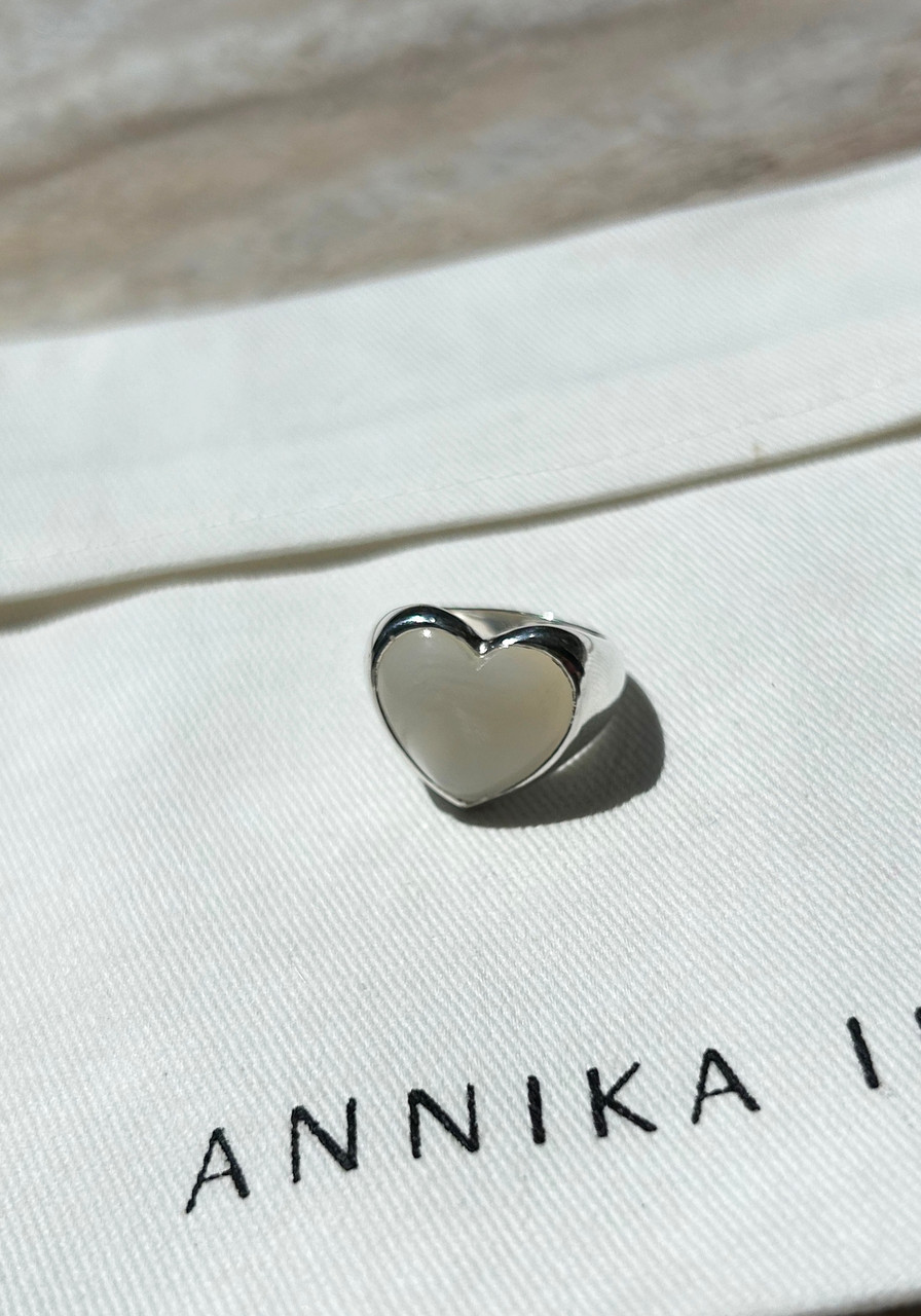 Annika Inez Gem Heart Ring - Silver/Mother of Pearl - LE POINT