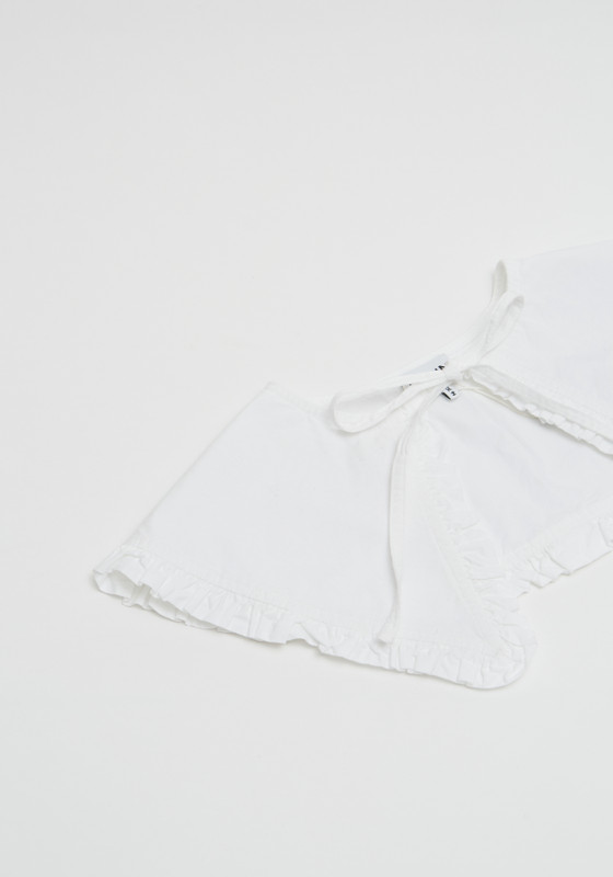 ASOS DESIGN lace frill collar in white