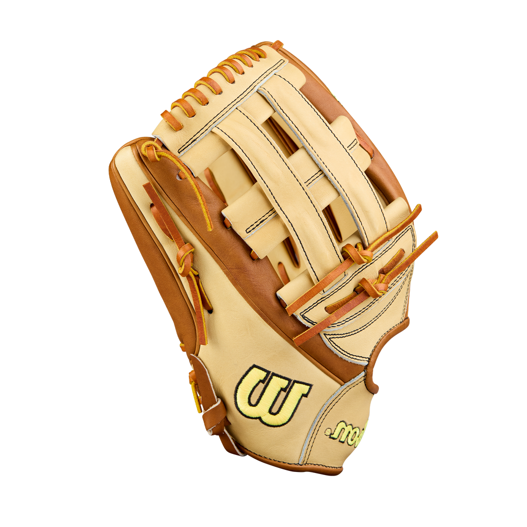 WILSON A2000 1777 - WBW1041261275 - CLASSICS - 12.75" LHT BASEBALL GLOVE