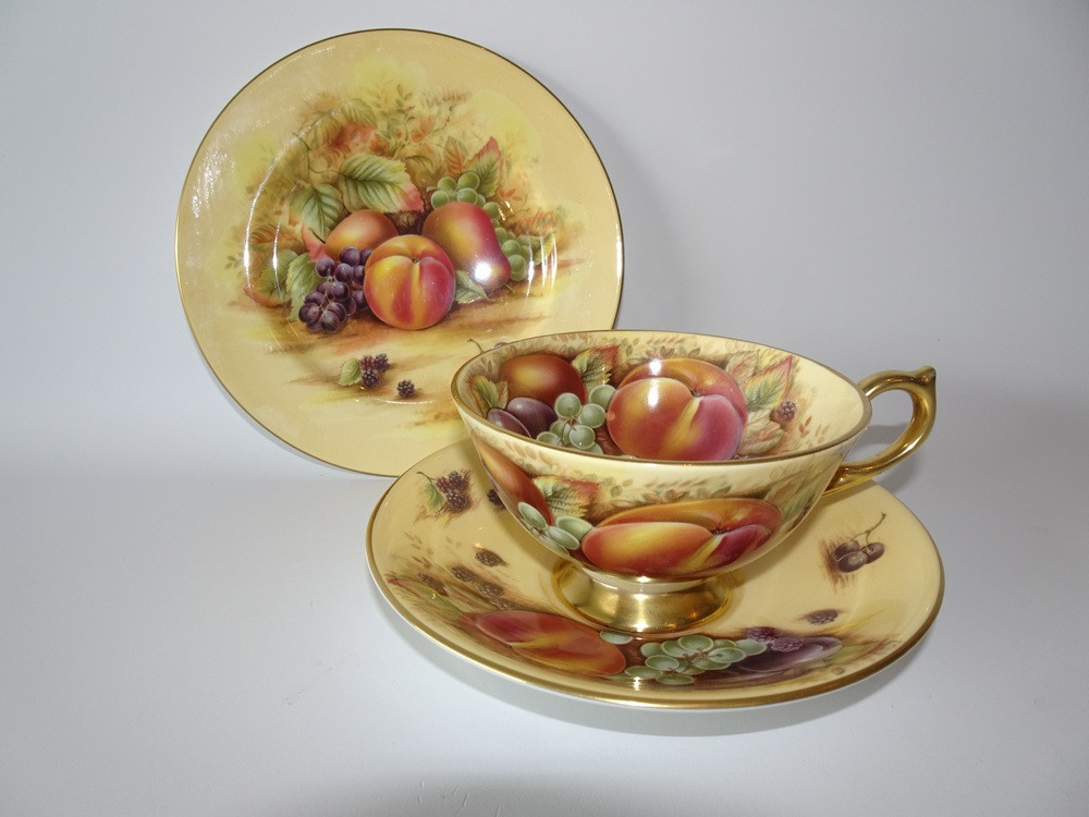 Vintage Aynsley Orchard Gold Trio with Fruit Design