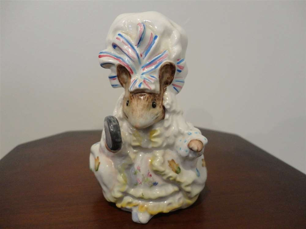 Beswick Beatrix Potter Lady Mouse from Tailor of Gloucester