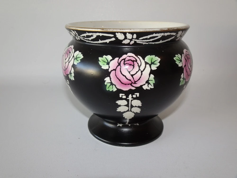 SHELLEY POT (1932年) Shelley China Black Vase/Planter Violette Pattern