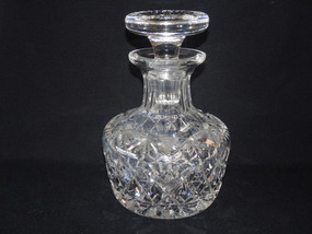 Vintage crystal decanter with stopper 19 cm tall