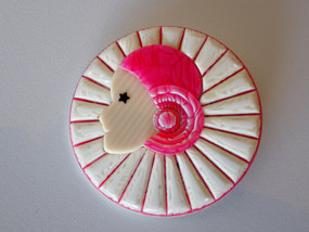 Vintage Lea Stein Paris Collerette brooch in coral marbled and pearlescent cream laminated cellulose acetate, circa 1970s–1980s.