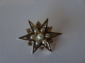 Rare antique 14k gold 12-point star brooch (3.5 cm) with blue enamel, diamonds and freshwater pearls