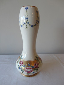 Marple Antiques Macintyre William Moorcroft Vase