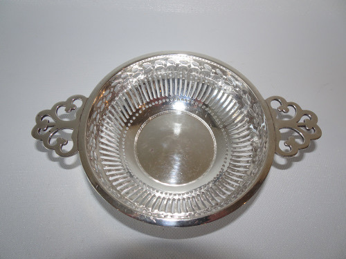 Sterling Silver Twin Handled Bon Bon Dish Synyer and Beddoes