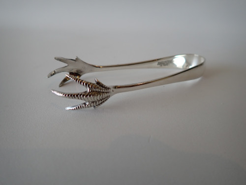 Late Victorian Mappin & Webb Princes Plate silver plated claw sugar tongs RD71552 11cm