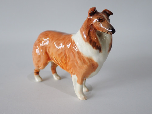 Vintage Beswick England Rough Collie Lochinvar of Lady Park model 1814 ceramic dog figurine in sable and white, 11.5cm long.