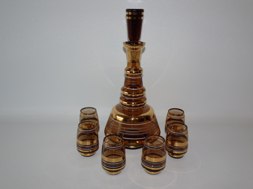 Bohemian  amber and gold striped glass decanter set with six glasses, dated 1960s.