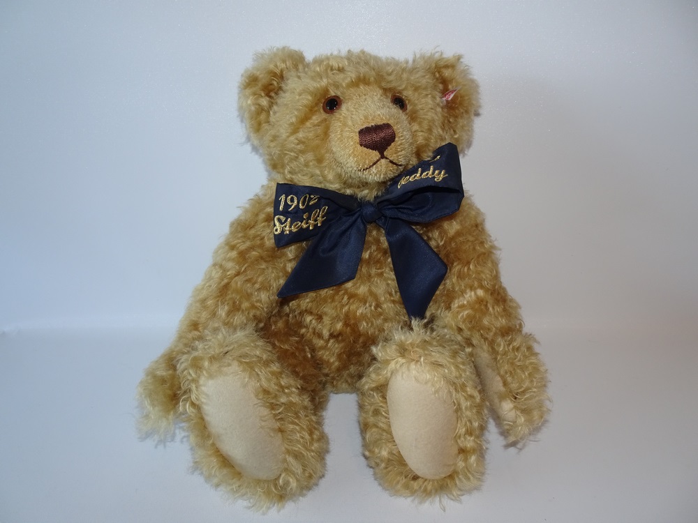 Vintage Steiff Limited Edition Commemorative Teddy Bear with Growler