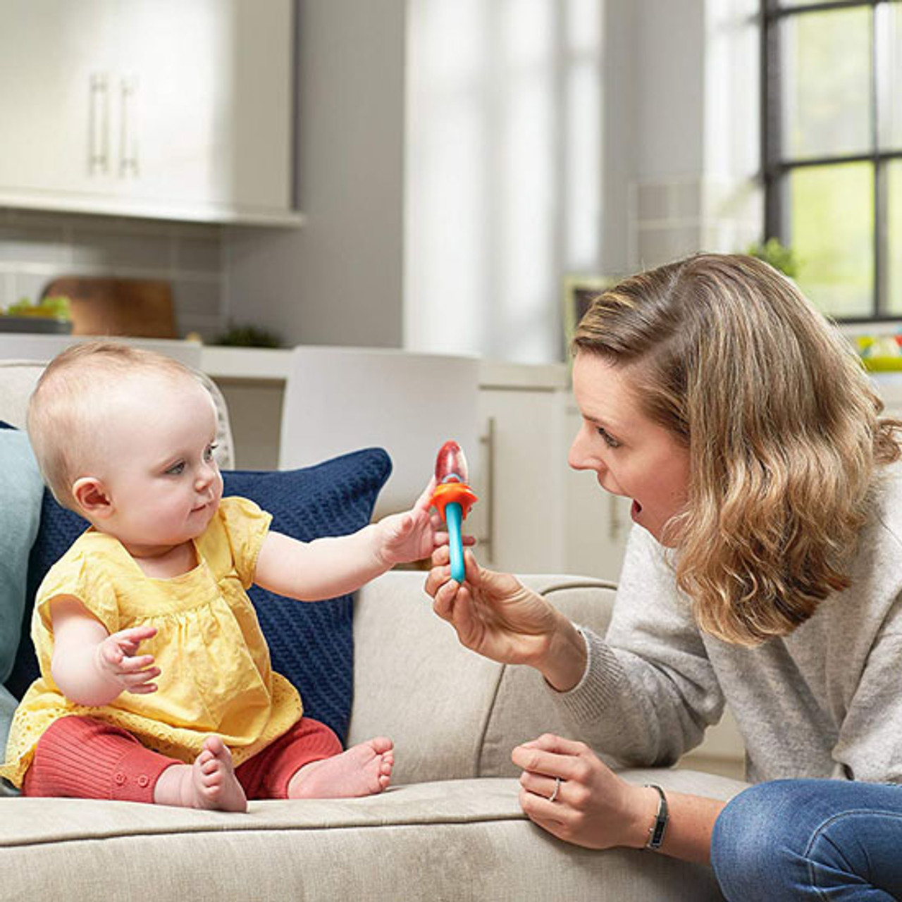 Pulp Silicone Teething Feeder - Blue/Orange (Boon)