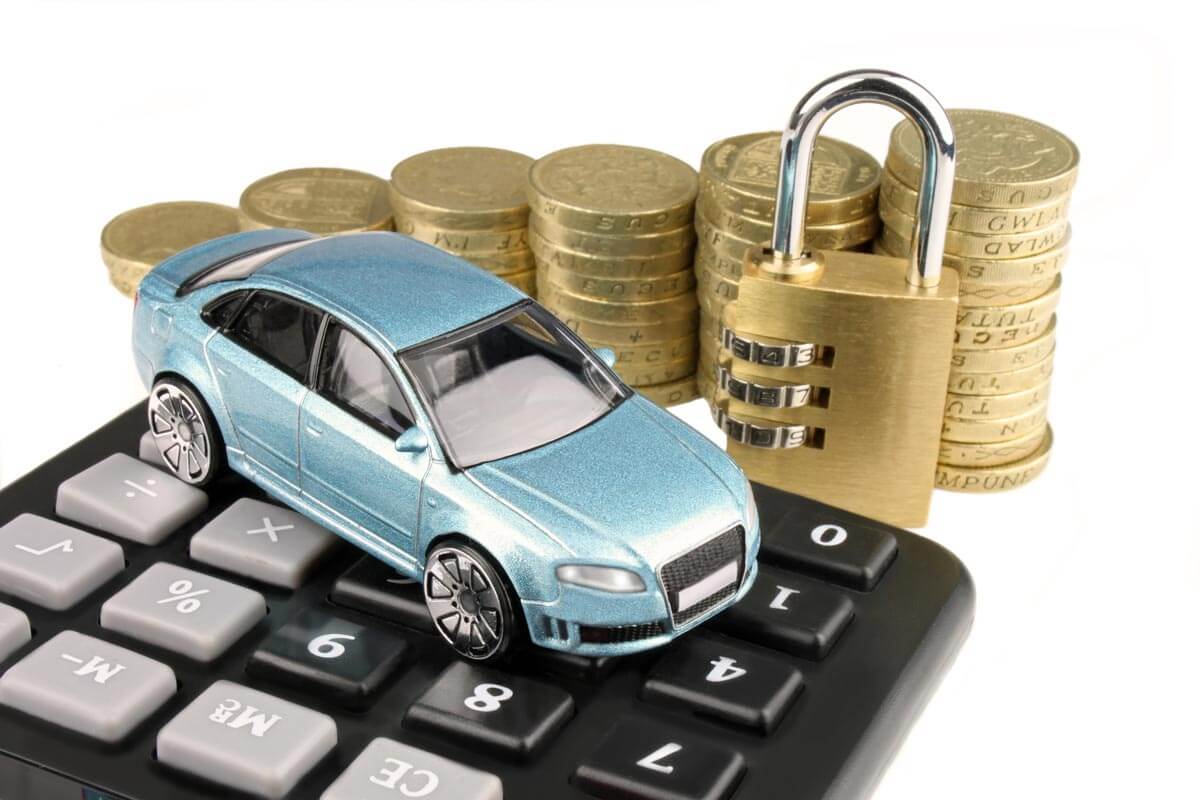 What’s more important when buying a car – cost, or safety rating?