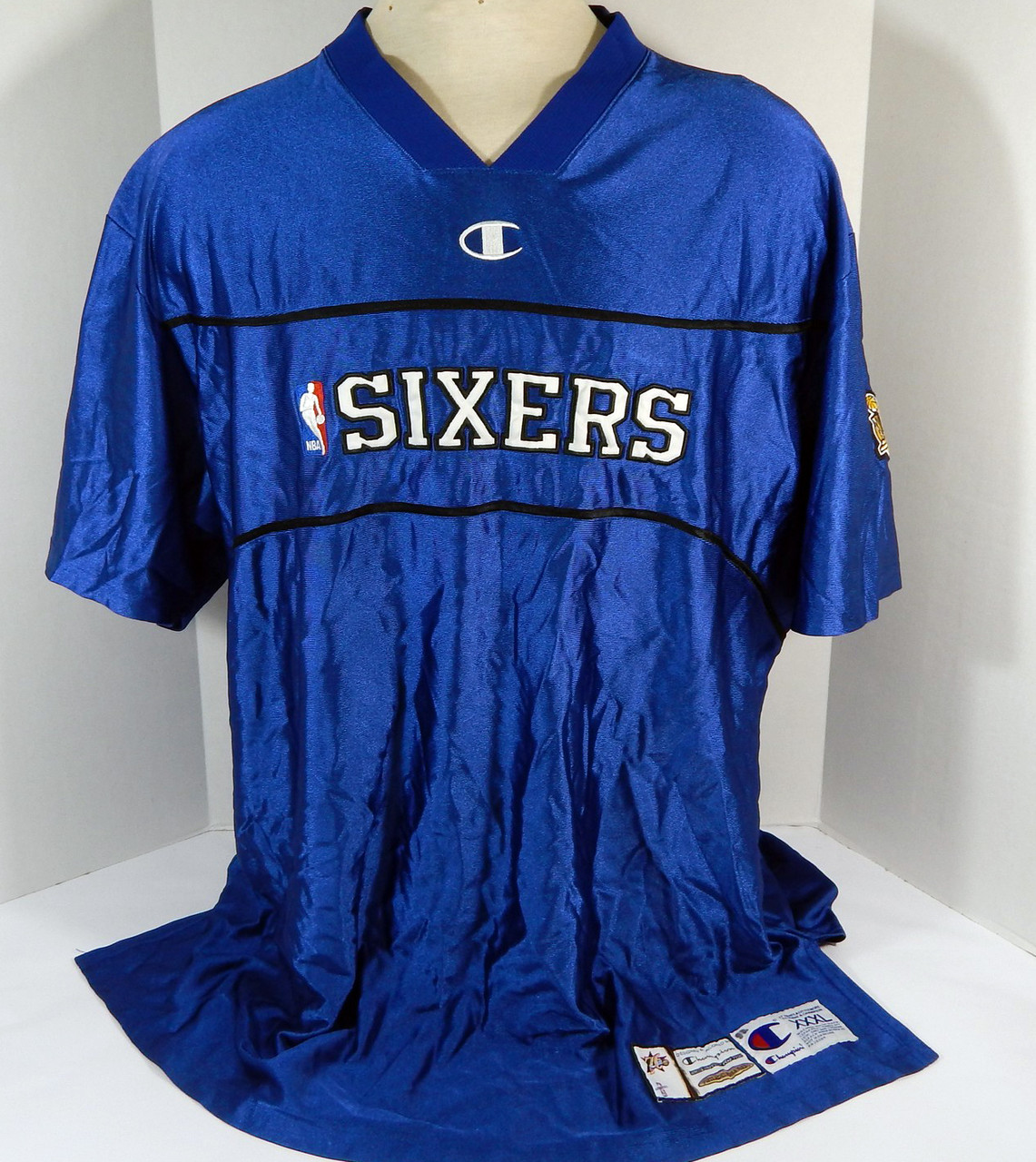 2001 Philadelphia 76ers Matt Used #52 Game NBA Geiger Shooting Blue Shirt Finals