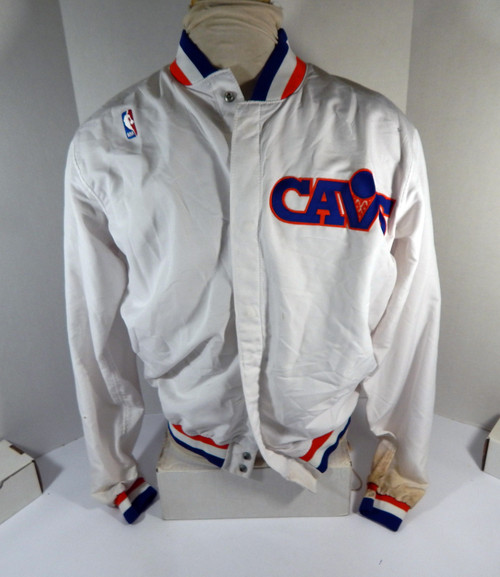 1992-93 Cleveland Cavaliers Gerald Wilkins Game Issued White Warm Up Jacket 44 5