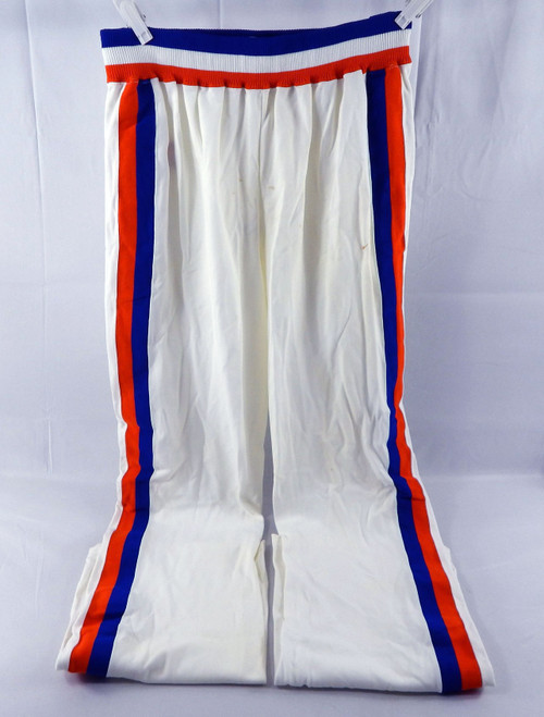 1988-89 Cleveland Cavaliers Game Issued White Warm Up Pants 38 090