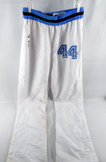 1996-97 Cleveland Cavaliers Shawnelle Scott #44 Game Used White Warm Up Pants 3