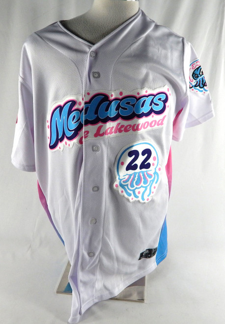 2019 Lakewood BlueClaws #22 Game Used White Jersey Copa de la Diversion 48 821