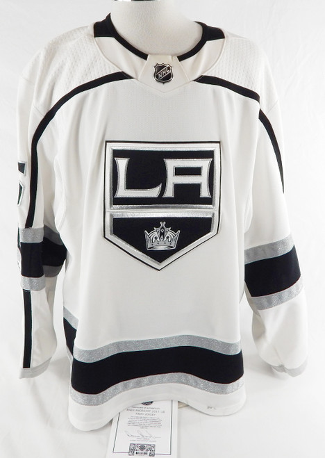 2017-18 Los Angeles Kings Andy Andreoff #15 Game Used White Jersey 100th P 56 5