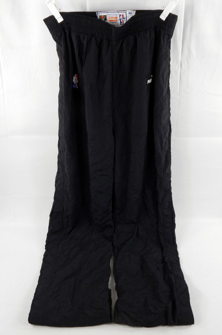 1997-99 Cleveland Cavaliers #56 Game Used Black Warm Up Pants 42 854