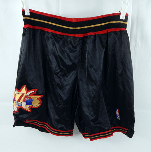2006-09 Philadelphia 76ers Game Issued Black Shorts 40 879