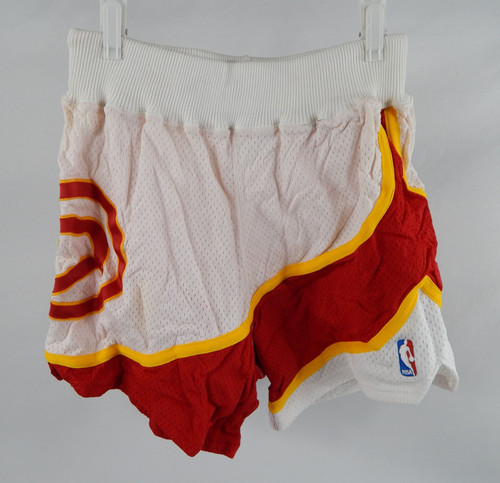 1991-92 Atlanta Hawks Travis May #1 Game Used White Shorts 34 012